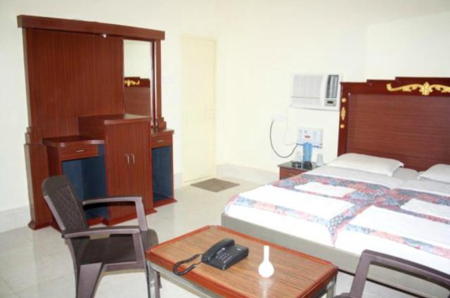 Hotel Maa Kamakhya Пурі Номер фото